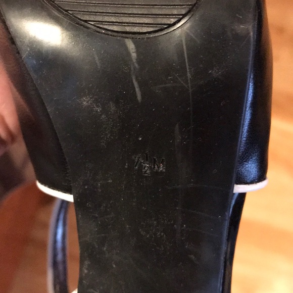 Guess black and white heels - Picture 5 of 10